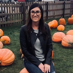 Meet your Posher, Stephanie